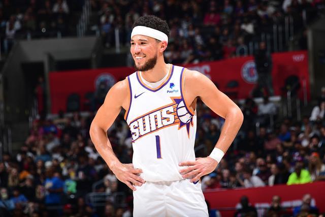 詹姆斯24+12浓眉22+13 湖人擒骑士升至西部第8